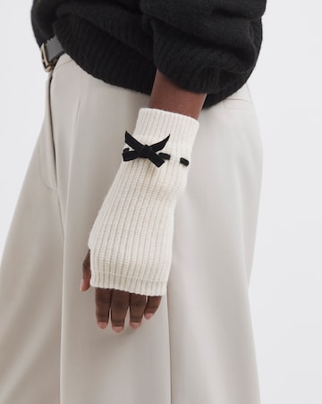 Velvet Bow Knitted Scarf & Handwarmer Set