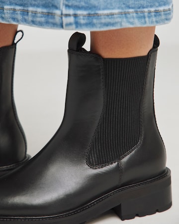 Avis Chunky Leather Chelsea Boots - Extra Wide Fit (EEE)