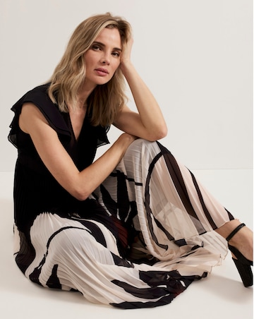 Phase Eight Uma Printed Pleat Maxi Dress