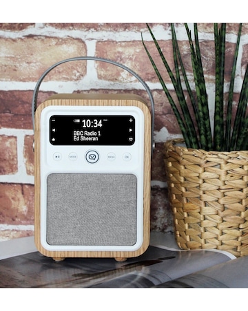 VQ Monty DAB Radio - Oak