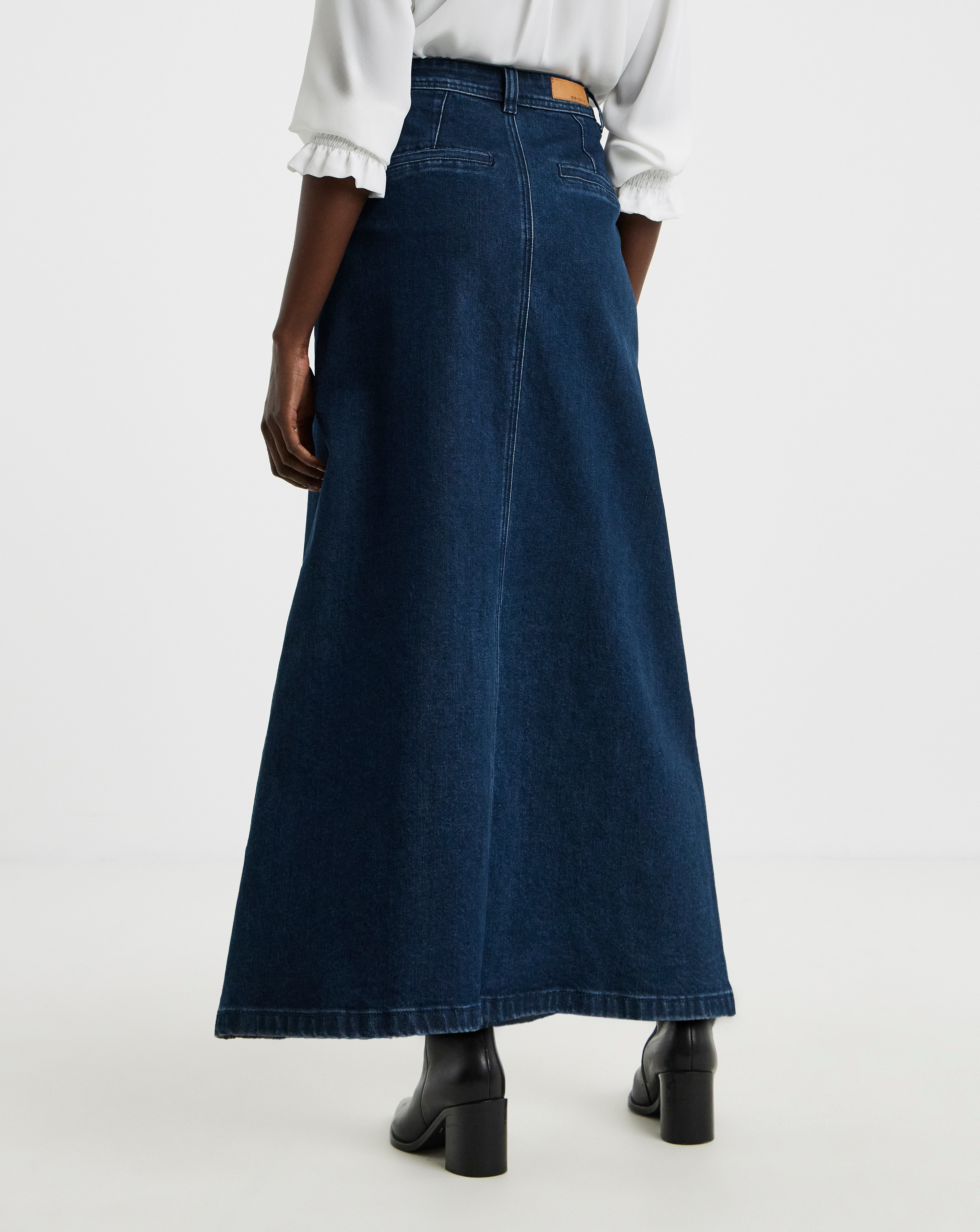 Indigo Pocket Front Skirt | JD Williams