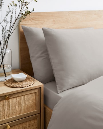 Pure Cotton 200 Thread Count Pillow Case Pair