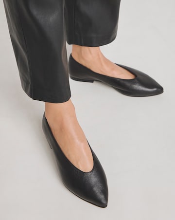 Berkley Leather Pointed Toe Flat Shoe Wide E Fit