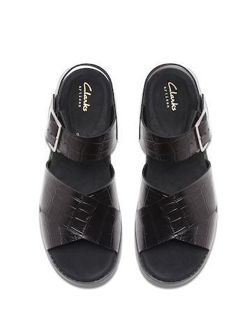 Clarks Orinoco Leather Cross Buckle Sandal Wide Fit