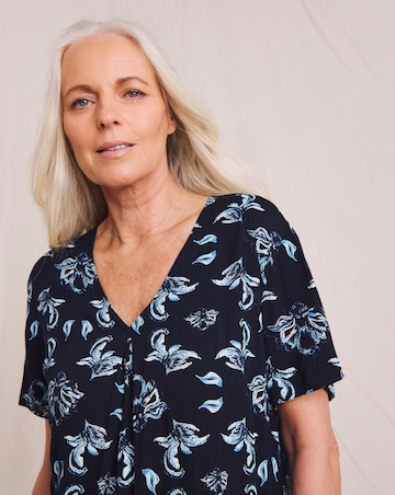 Julipa Printed Crinkle Short Sleeve Top