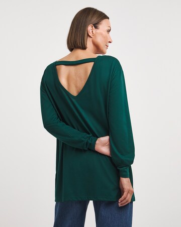 Cut Out Long Sleeved Longline Top