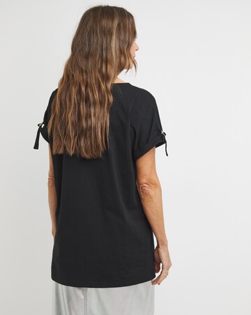 Crew Neck D Ring Longline T-Shirt