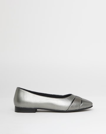 Heavenly Soles Genevieve Cut Out Detail Ballerinas - Wide Fit (E)