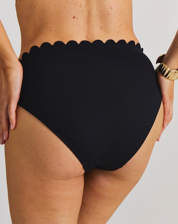 MAGISCULPT Medium Control Scallop Edge High Waist Bikini Bottoms