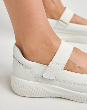 Heavenly Soles Gwen Touch and Close Bar Trainer - Extra Wide Fit (EEE)