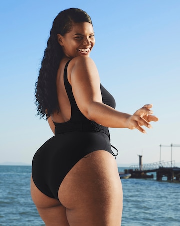 Icon Maui Underwired Scoop Neck Belted Shaping Swimsuit C-GG