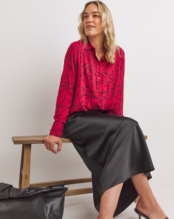 Womens Dipped Back Long Sleeve Shirt - Red Abstract