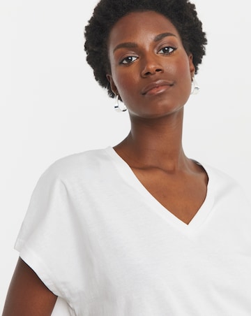 Pure Cotton White Basic V-Neck Short Sleeve T-Shirt