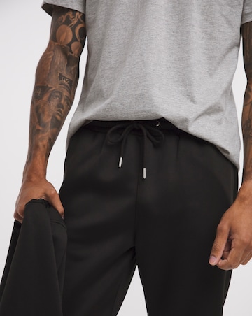 Smart Interlock Tapered Jogger