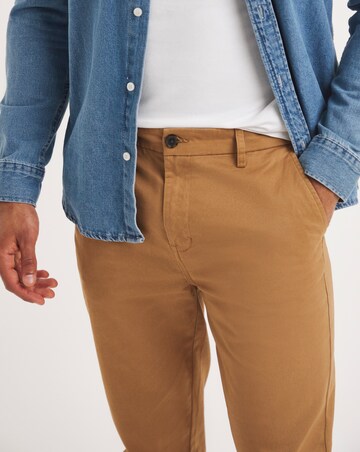 Straight Fit Chino