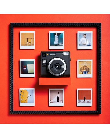 Fujifilm Instax Square SQ40 Instant Camera & 20 Shot Pack