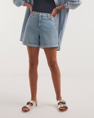 Super Light Wash 24/7 Mid Shorts
