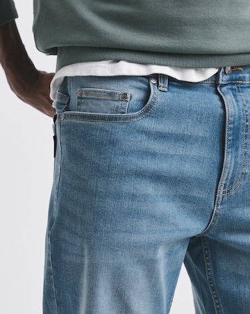 Union Wardrobe Classic Straight Stretch Jean