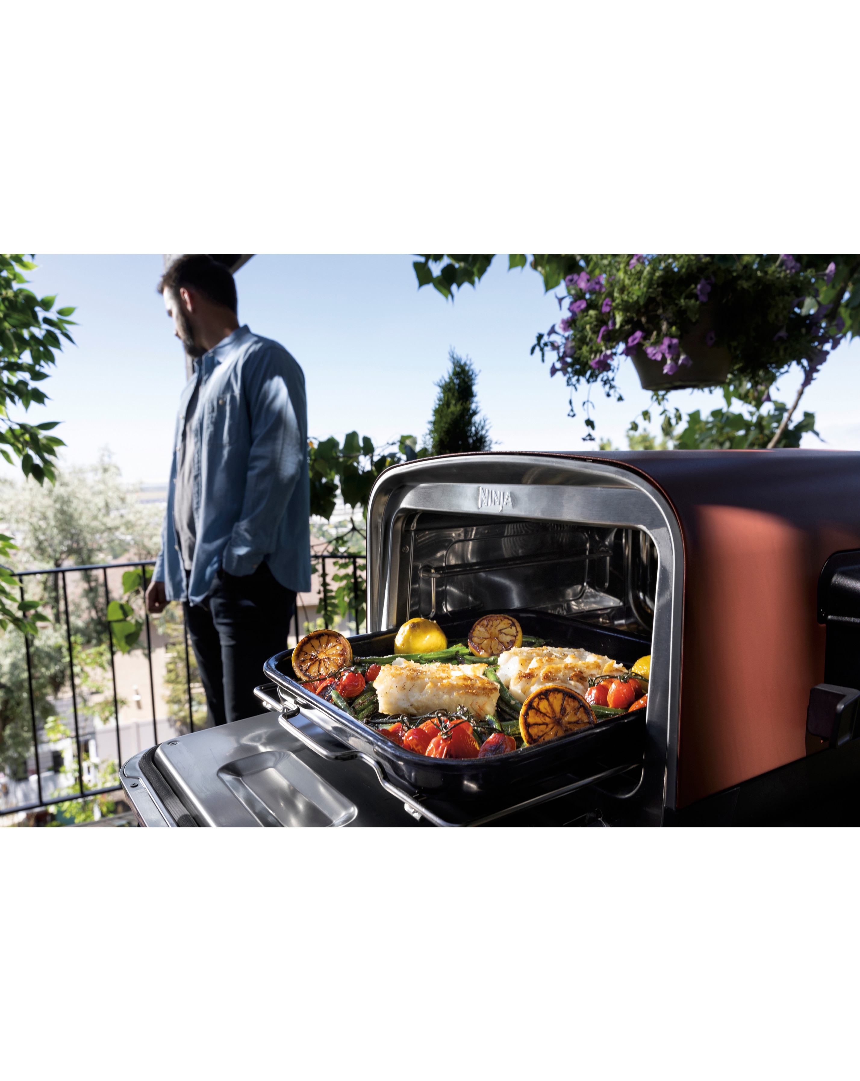 Ninja Woodfire OO101UK Electric Outdoor Oven,Pizza Maker, BBQ