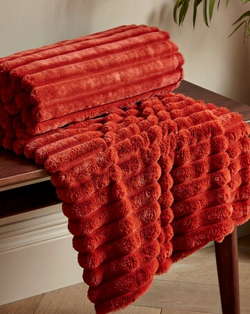 Catherine Lansfield Cosy Ribbed Throw
