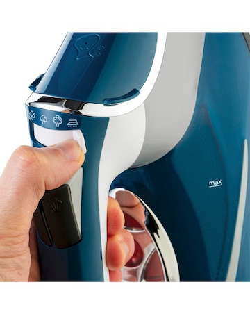 Russell Hobbs One Temp Cordless Iron 2600W