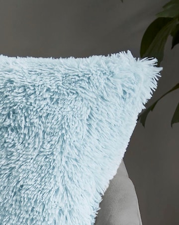 Catherine Lansfield Shaggy Fleece Cushion