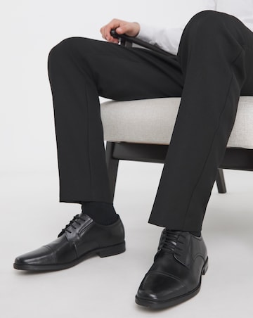 Clarks Howard Cap Wide Fit Shoes - Black