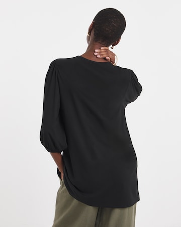 Floral Embroidered Blouson Longline Top