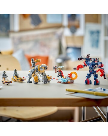 LEGO Marvel Avengers: Endgame Thor vs. Chitauri Super Hero Mech 76322