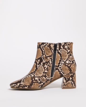 Block Heeled Boot - Wide Fit (E)