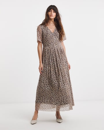 Pleated Short Sleeve Mesh Dress