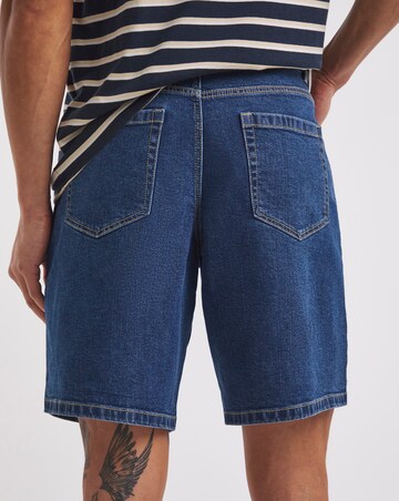 Loose Bermuda Short