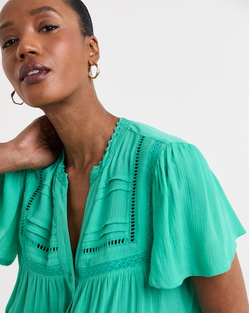 Textured Crinkle Ladder Insert Top