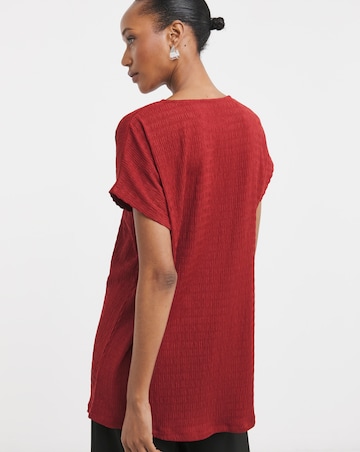 Textured Curved Hem Longline Top