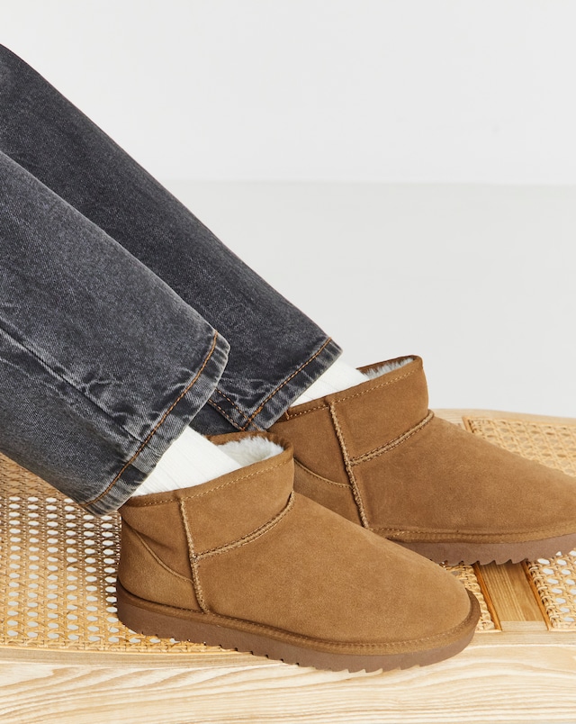 Renna Suede Low Cut Warm Lined Boots - Extra Wide Fit (EEE)