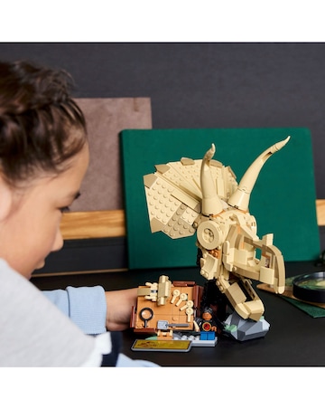 LEGO Jurassic World Dinosaur Fossils: Triceratops Skull Model Playset 76969