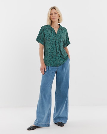 Collar Detail Short Sleeve Popover Blouse