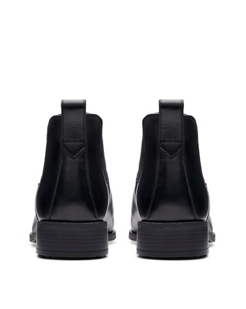 Clarks Havisham Leather Chelsea Boot Standard Fit