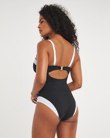 MAGISCULPT Flatter Me Underwired Bandeau Swimsuit