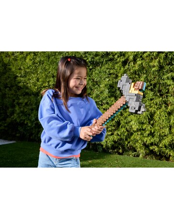 Minecraft Click And Switch Sword And Pickaxe Role-Play 2-In-1 Toy