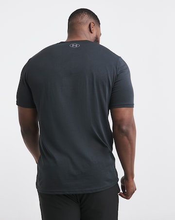Under Armour Boxed Sport Style T-Shirt