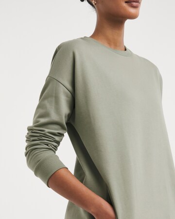 Crew Neck Side Pocket Longline Sweatshirt