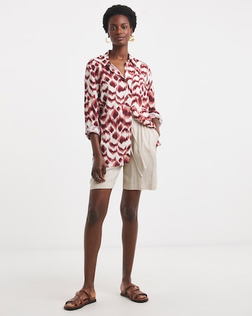 Dipped Back Long Sleeve Shirt