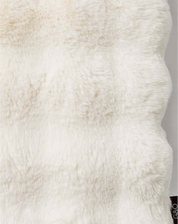 Bubble Faux Fur Cushion - Ivory