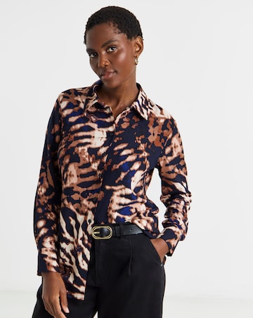 Dipped Back Long Sleeve Shirt