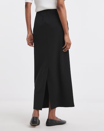 Tailored Pencil Skirt