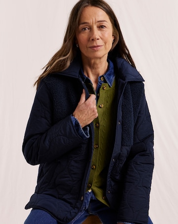 Julipa Borg Quilted Short Coat