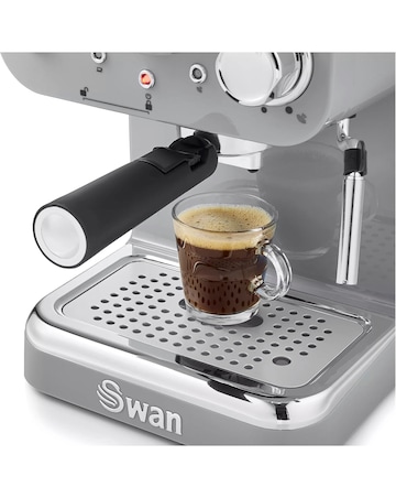 Swan Digital Pump Espresso Coffee Machine With Milk Frother