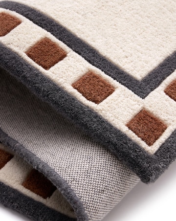 Borderline Carved Rug