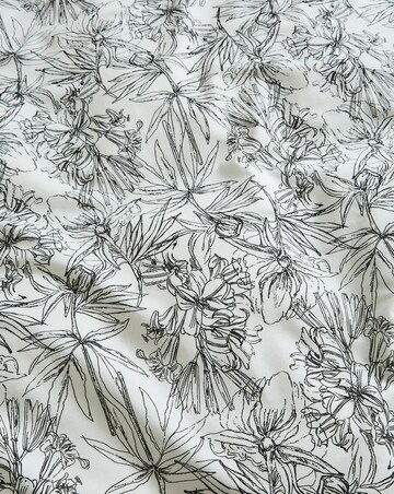 Sketched Floral Duvet Set